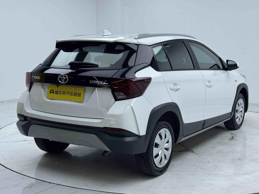 Toyota Yaris L
