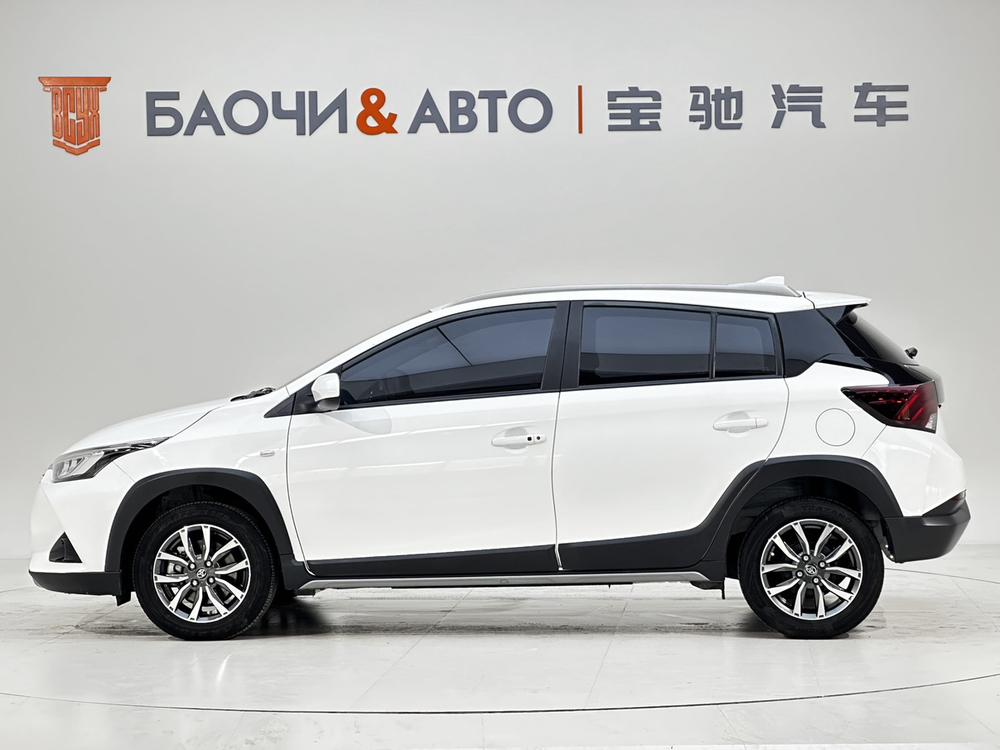 Toyota Yaris L