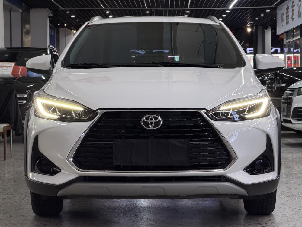 Toyota Yaris L