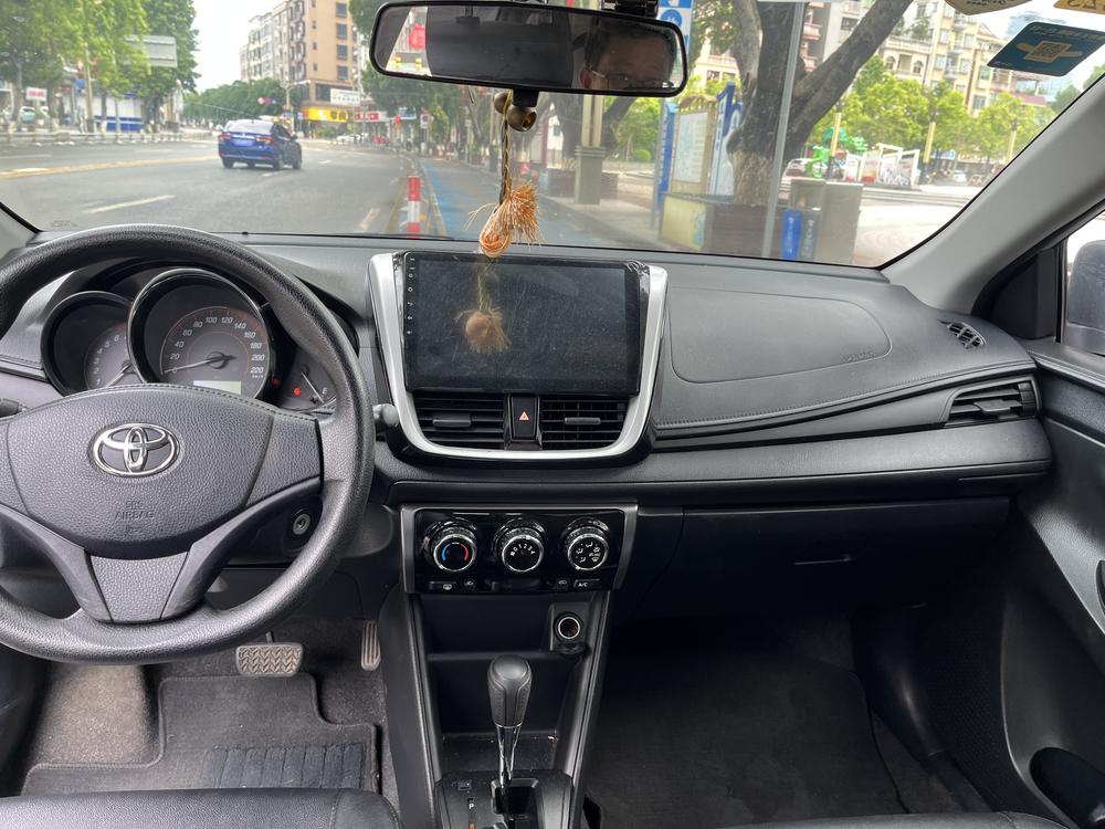 Toyota Yaris L