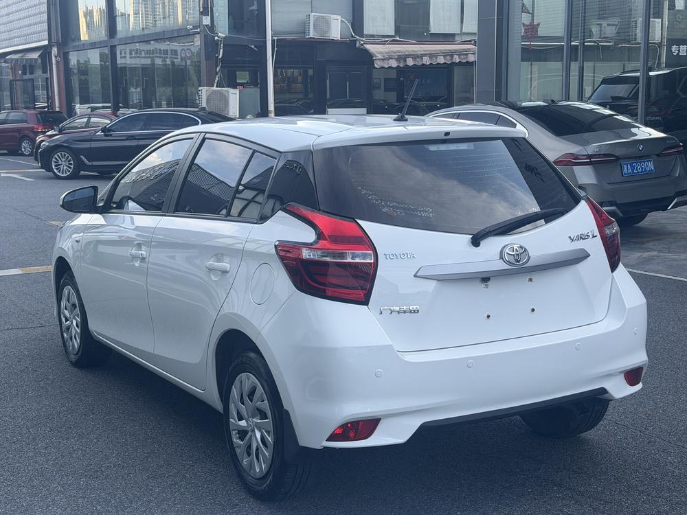 Toyota Yaris L