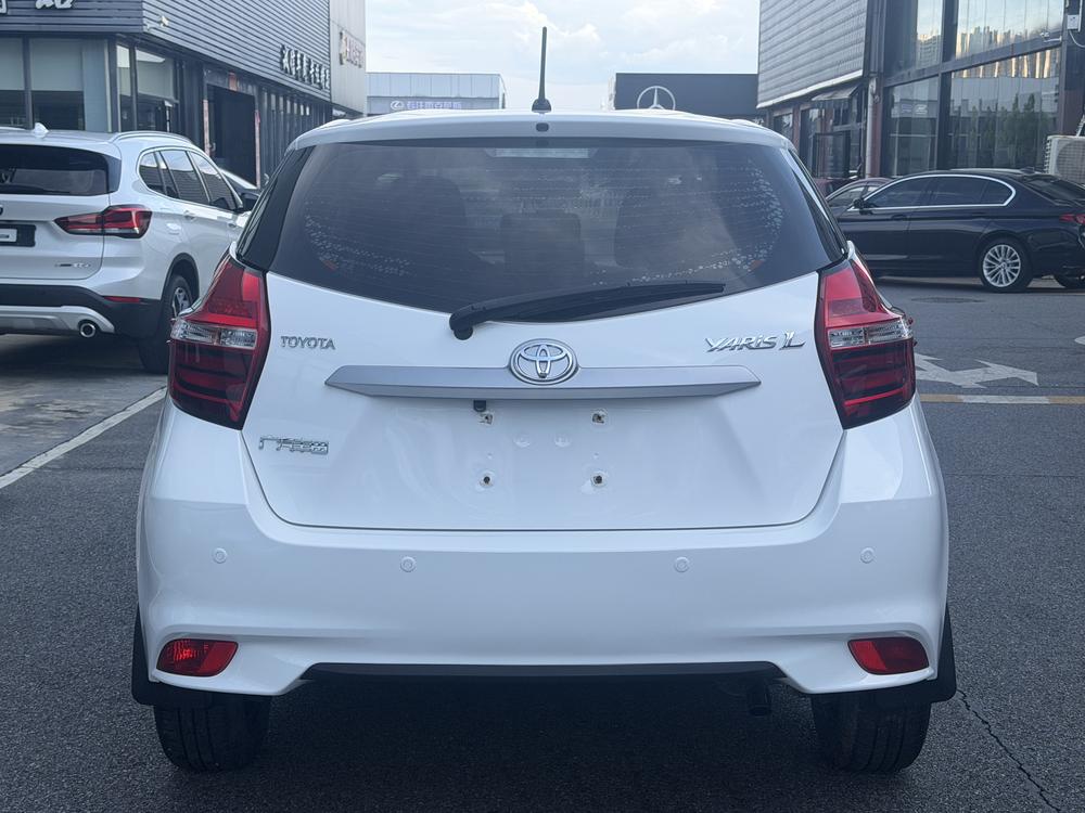 Toyota Yaris L