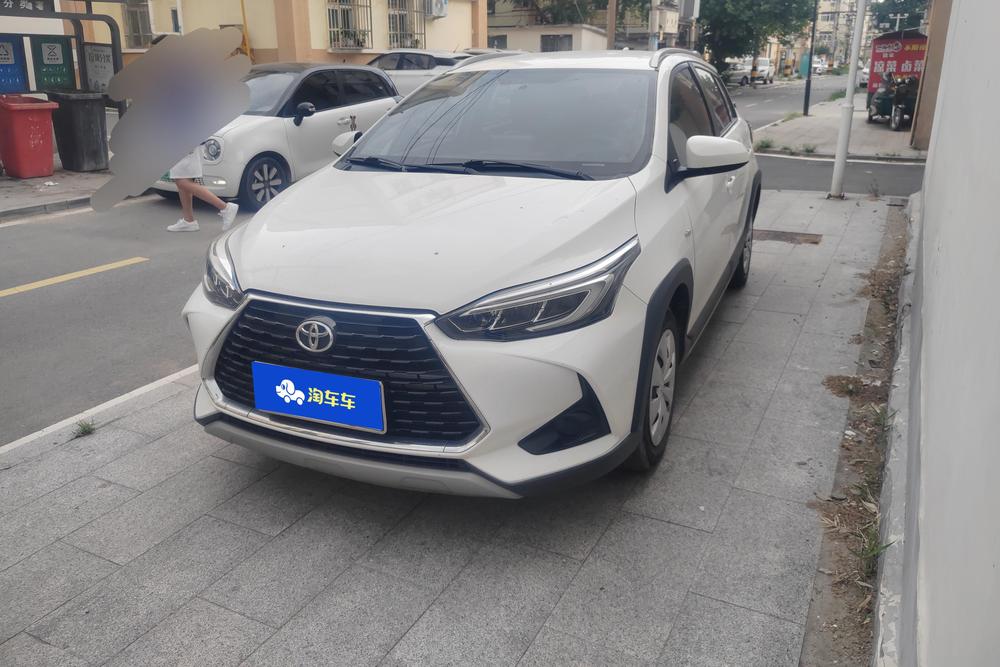 Toyota Yaris L