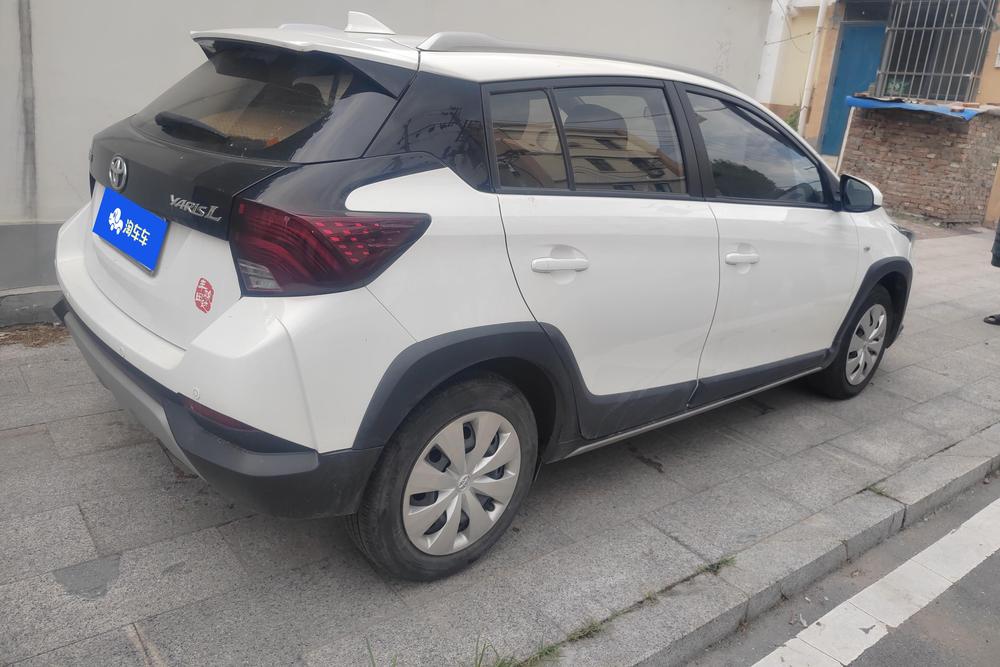Toyota Yaris L