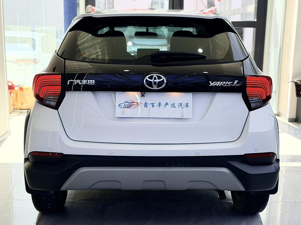 Toyota Yaris L