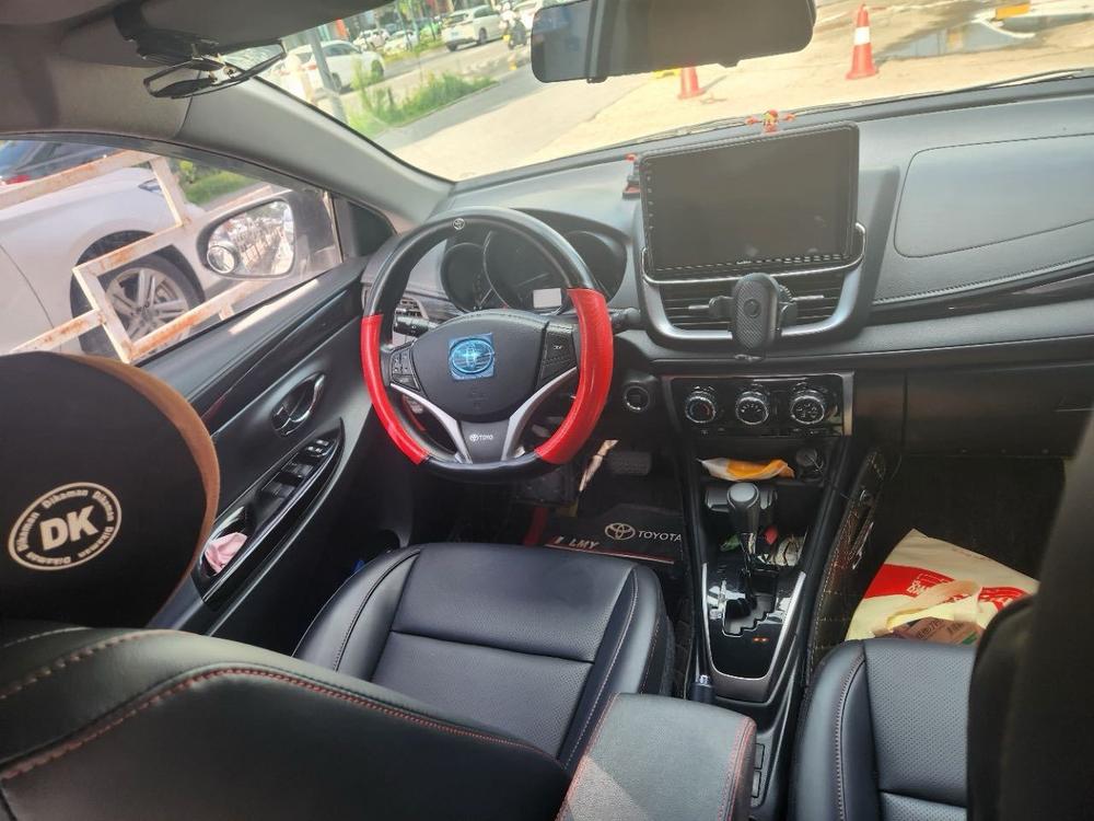Toyota Yaris L