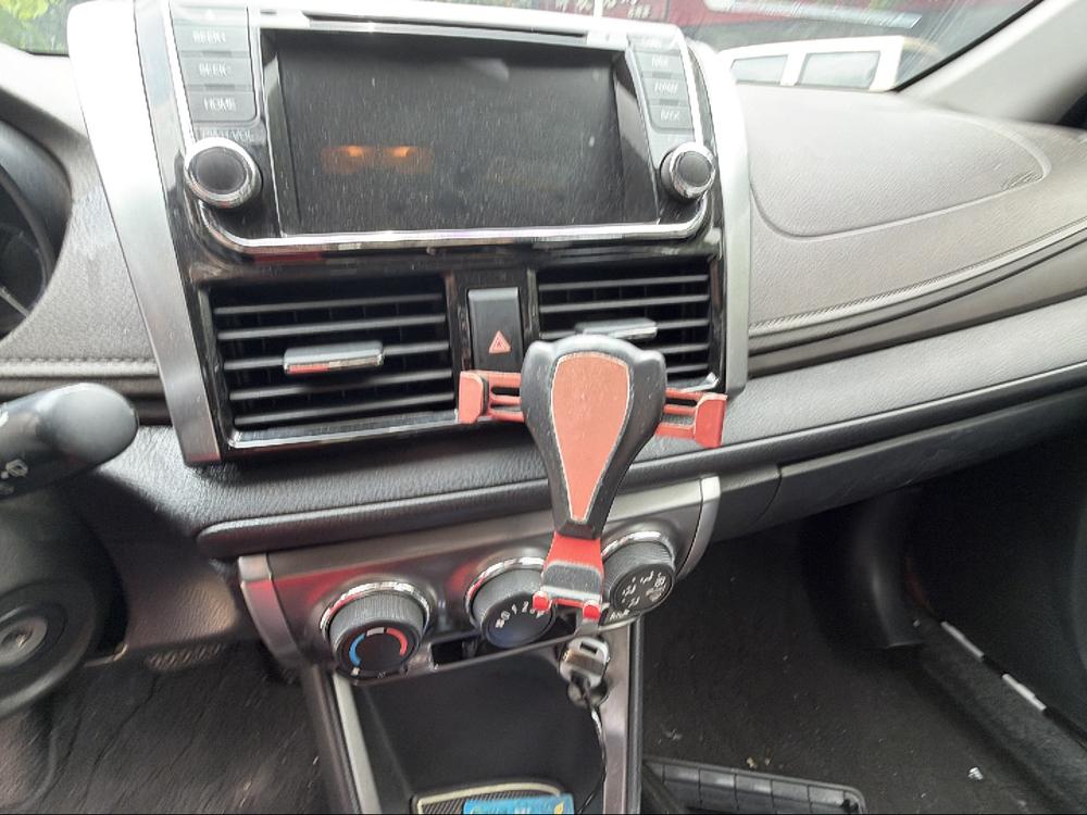 Toyota Yaris L