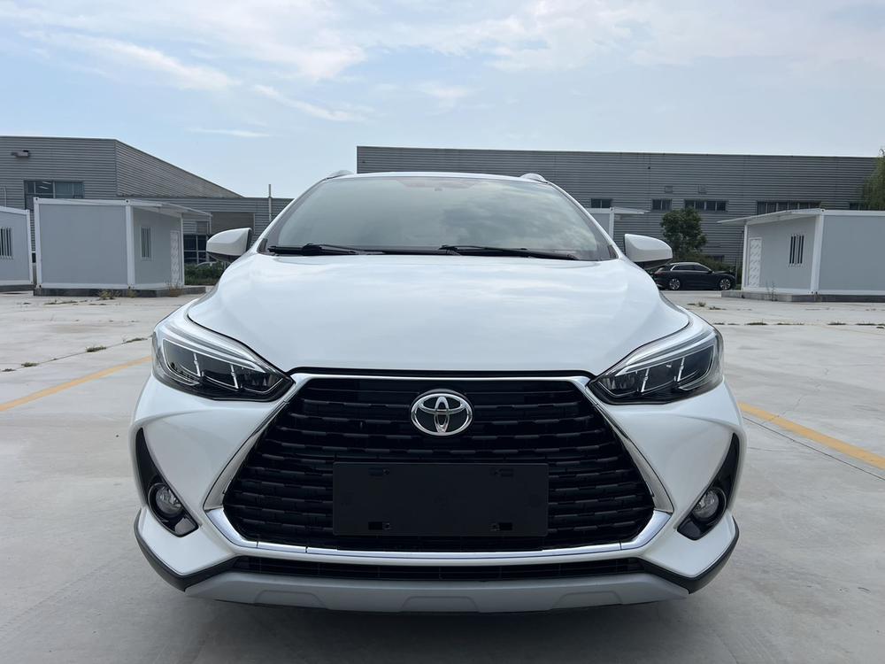 Toyota Yaris L