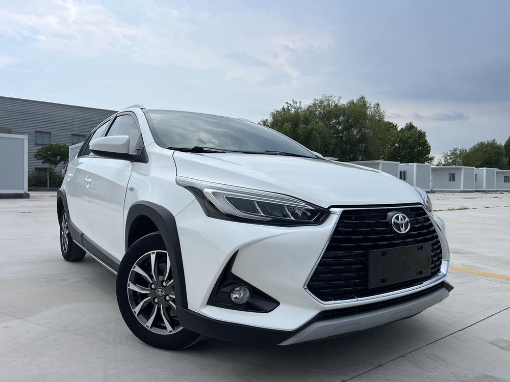Toyota Yaris L