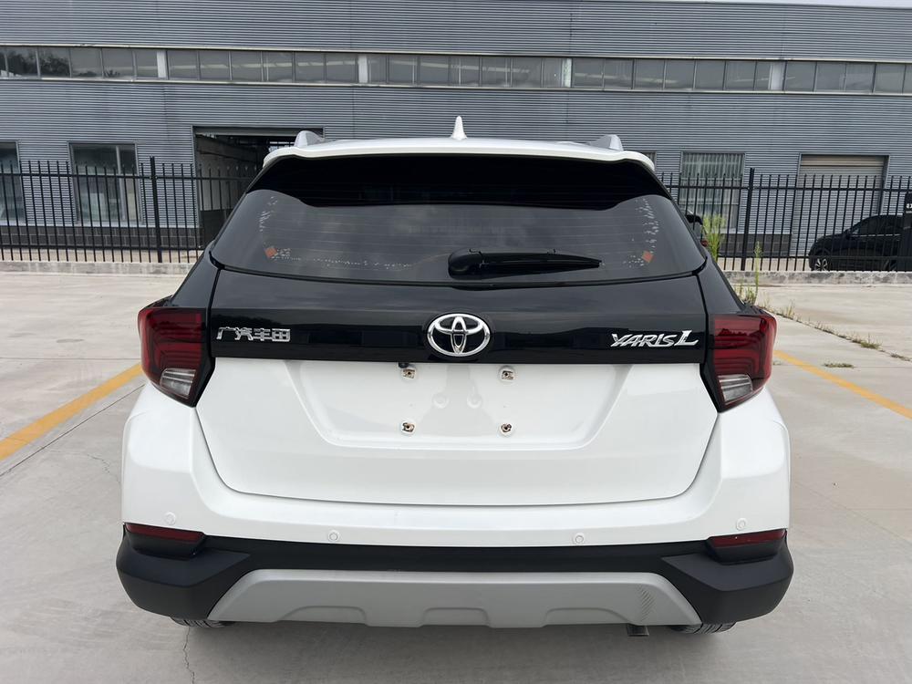 Toyota Yaris L