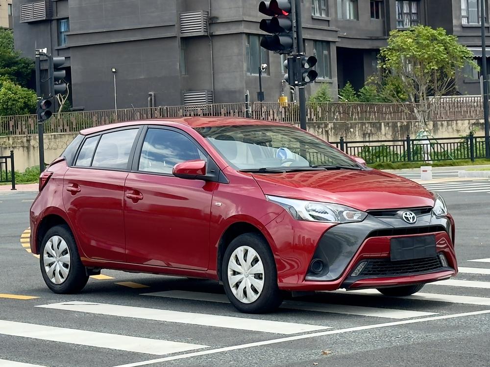 Toyota Yaris L