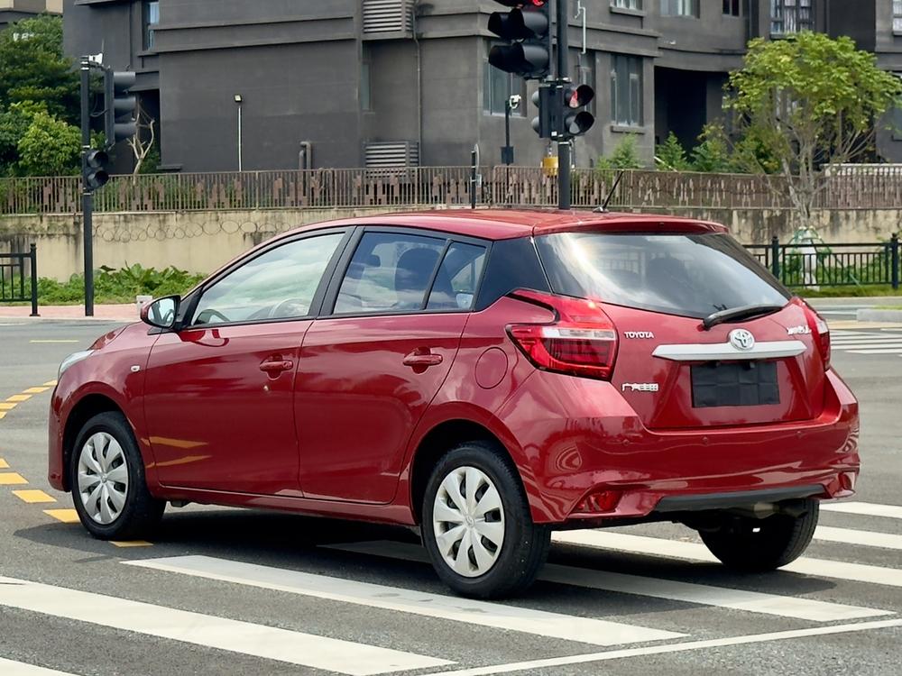 Toyota Yaris L