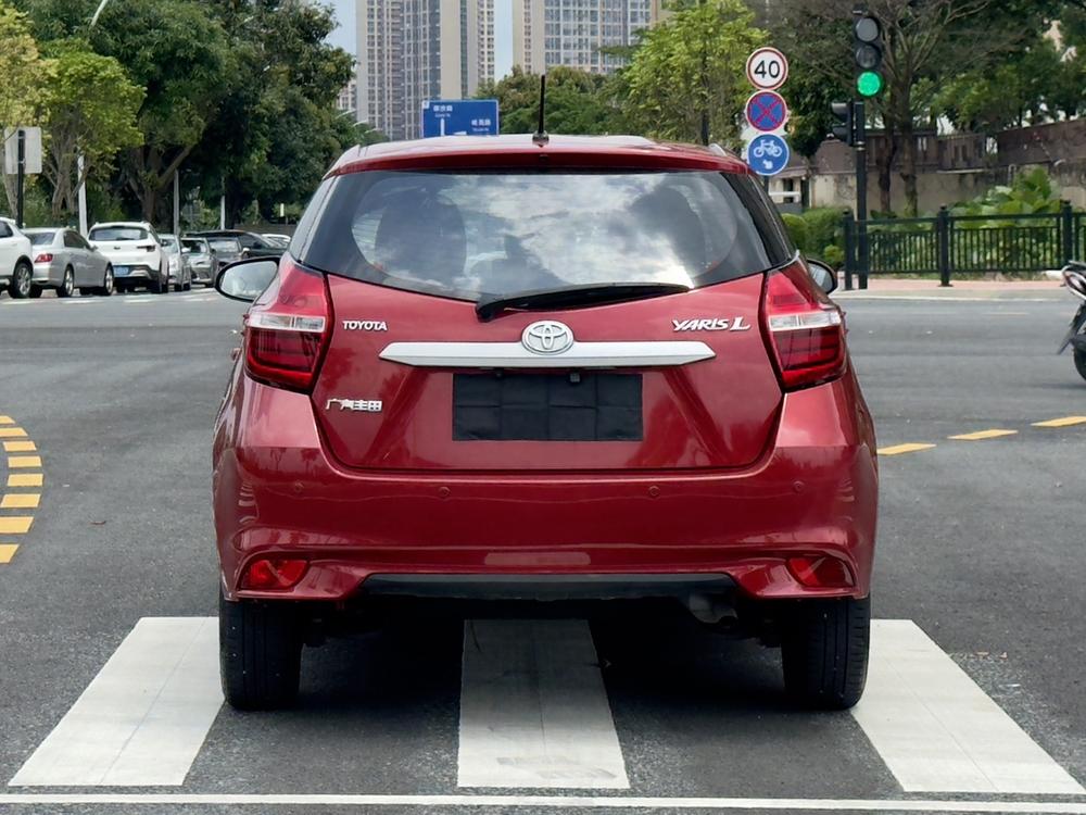 Toyota Yaris L