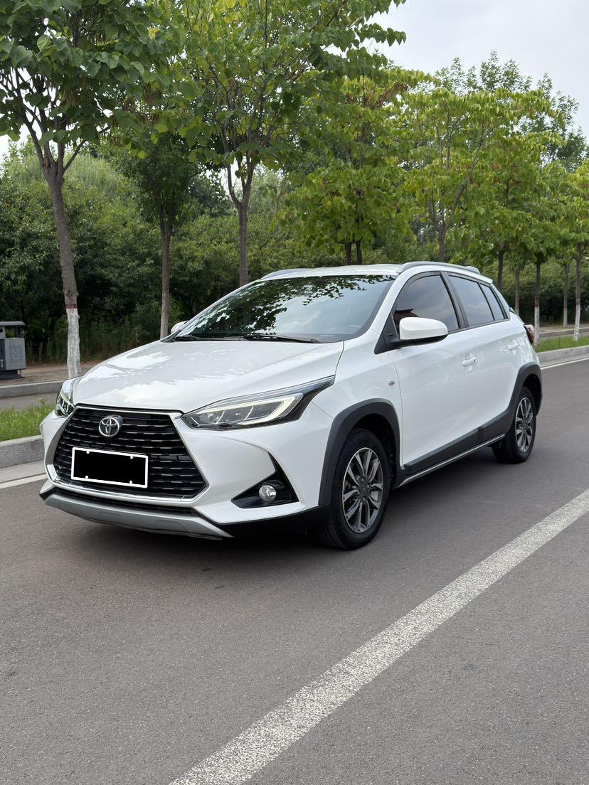 Toyota Yaris L