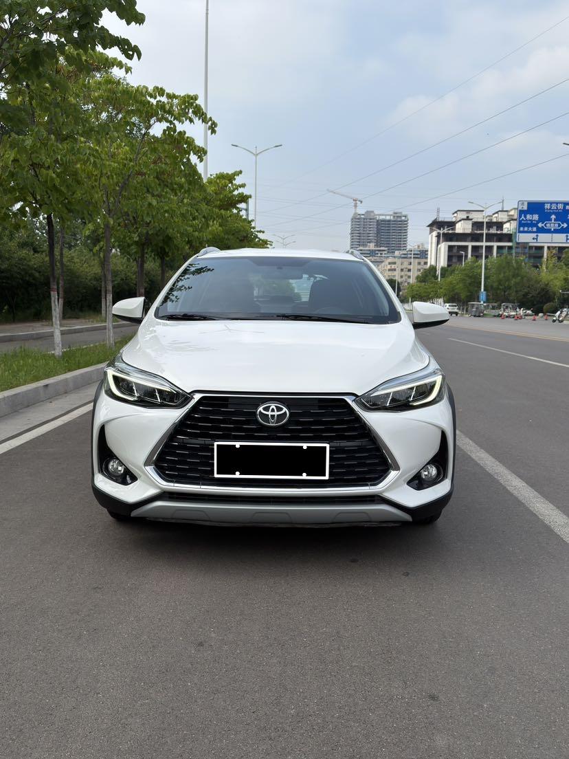 Toyota Yaris L