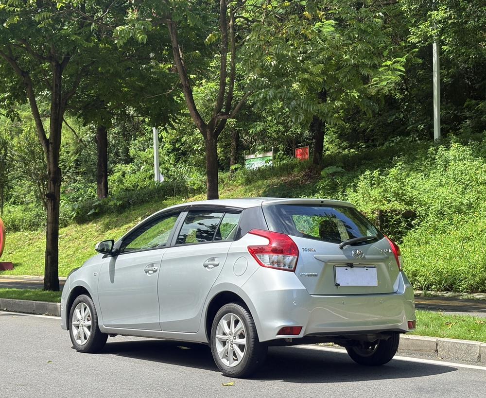 Toyota Yaris L
