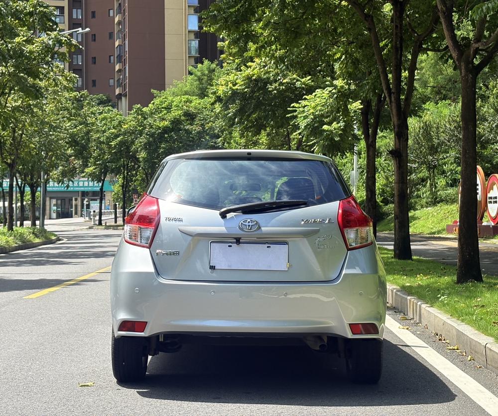 Toyota Yaris L