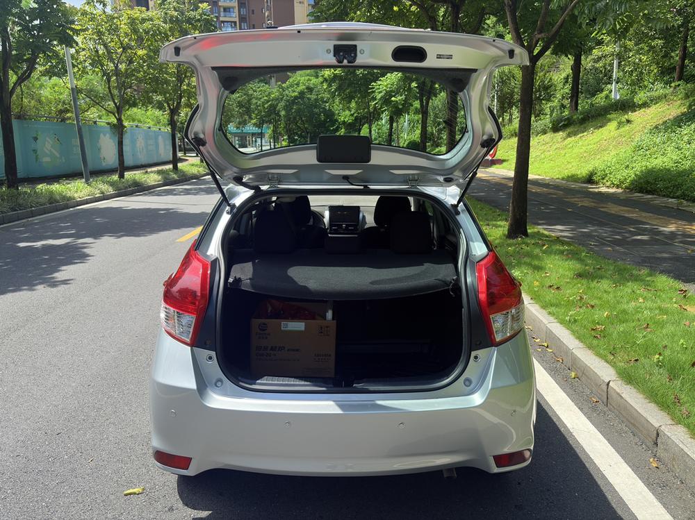 Toyota Yaris L