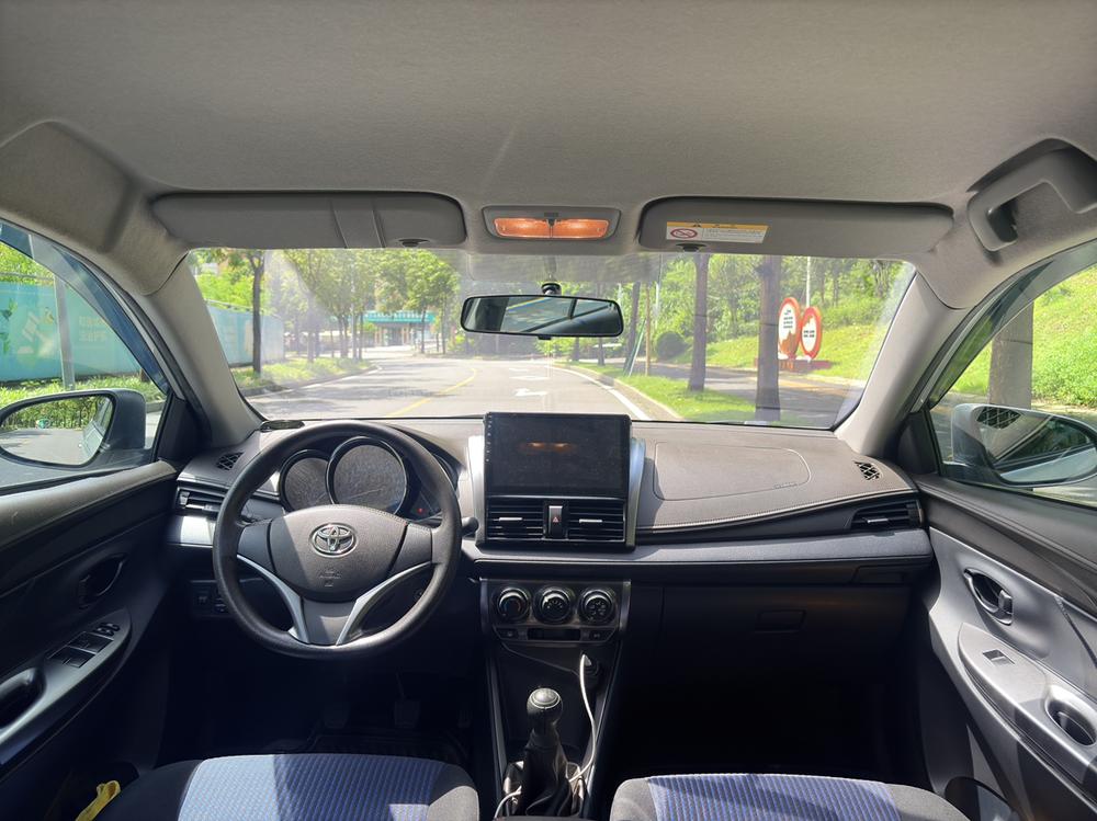 Toyota Yaris L