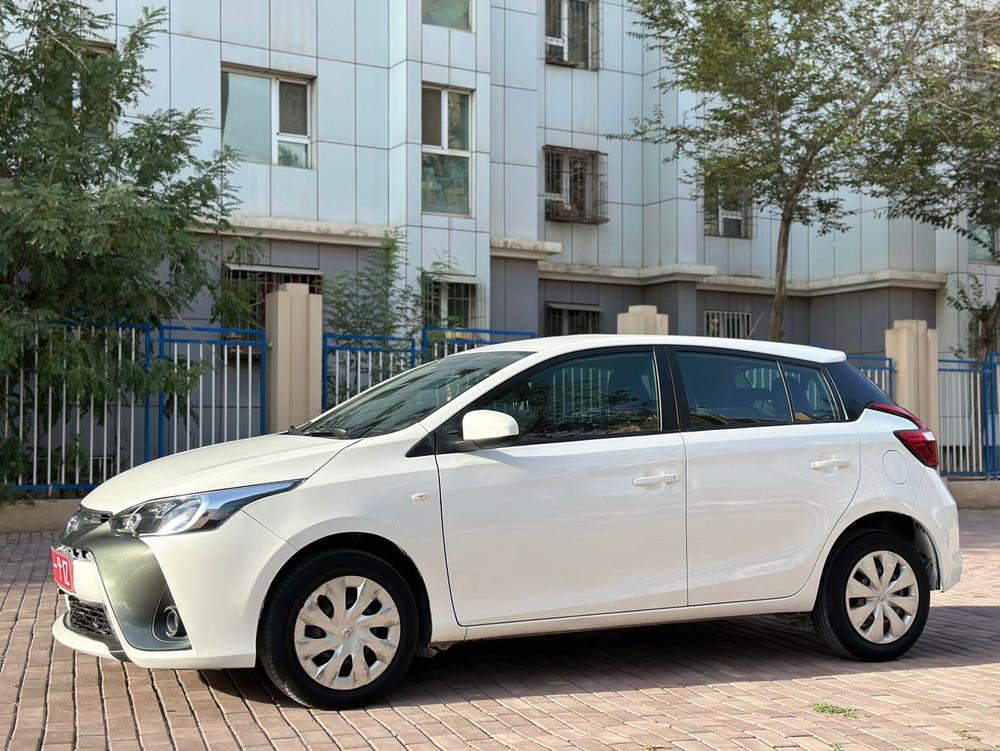 Toyota Yaris L