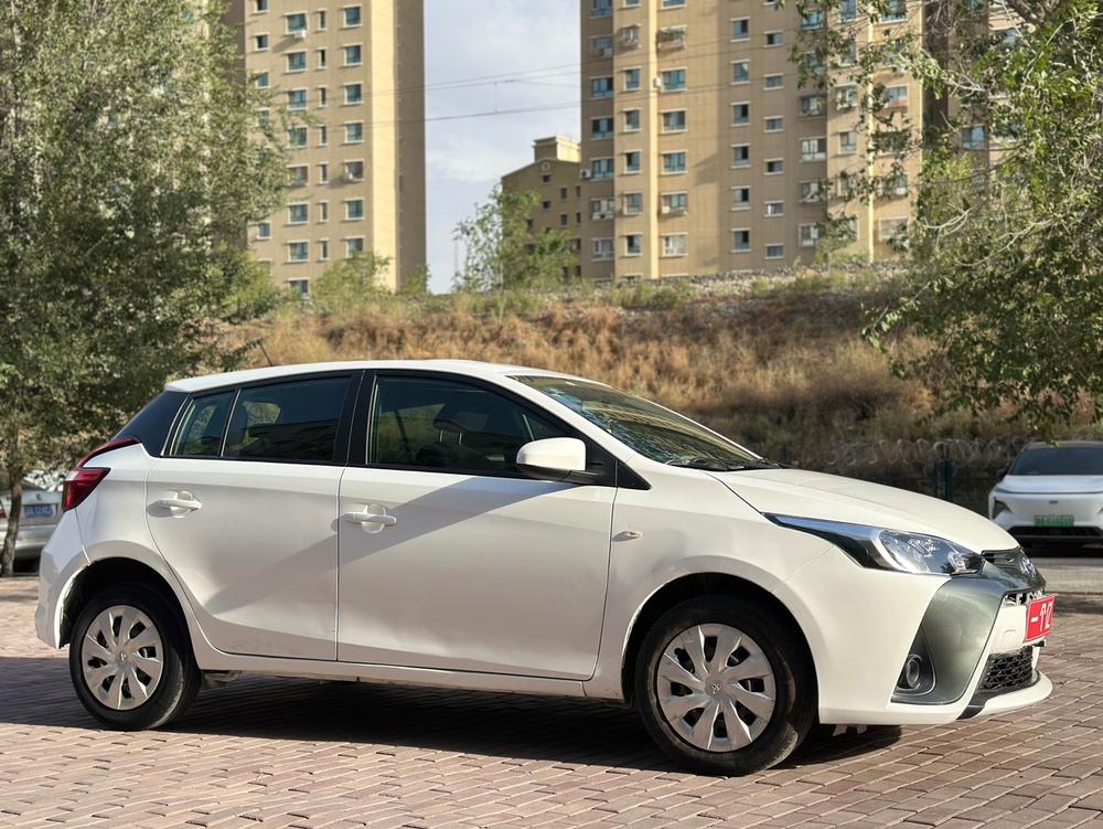 Toyota Yaris L