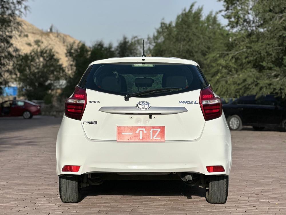 Toyota Yaris L