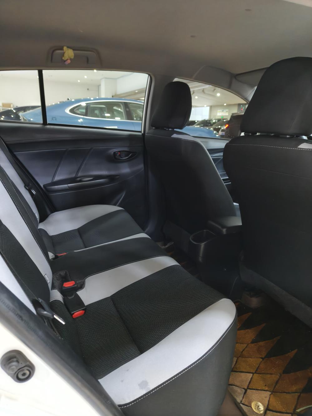 Toyota Yaris L