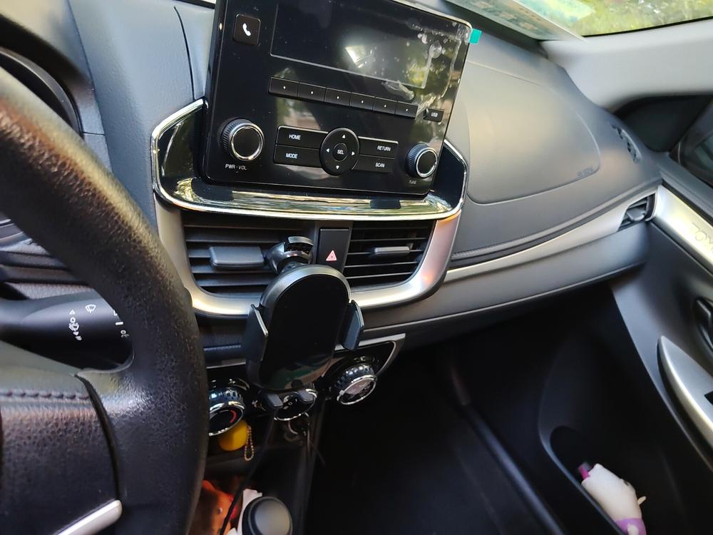 Toyota Yaris L