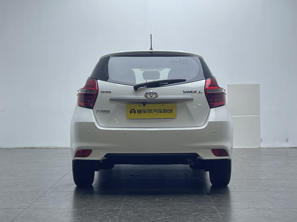 Toyota Yaris L