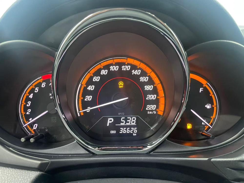 Toyota Yaris L