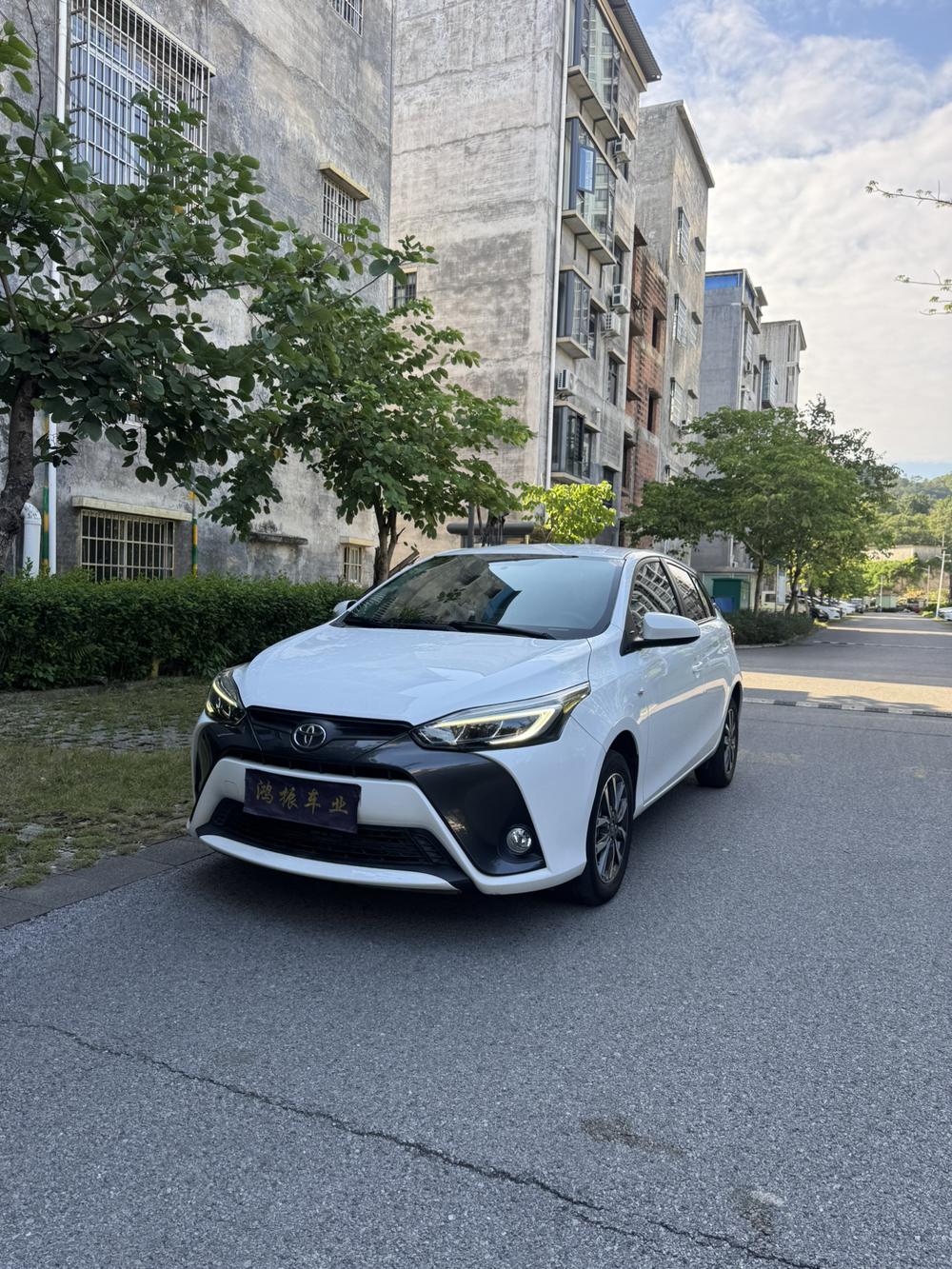 Toyota Yaris L