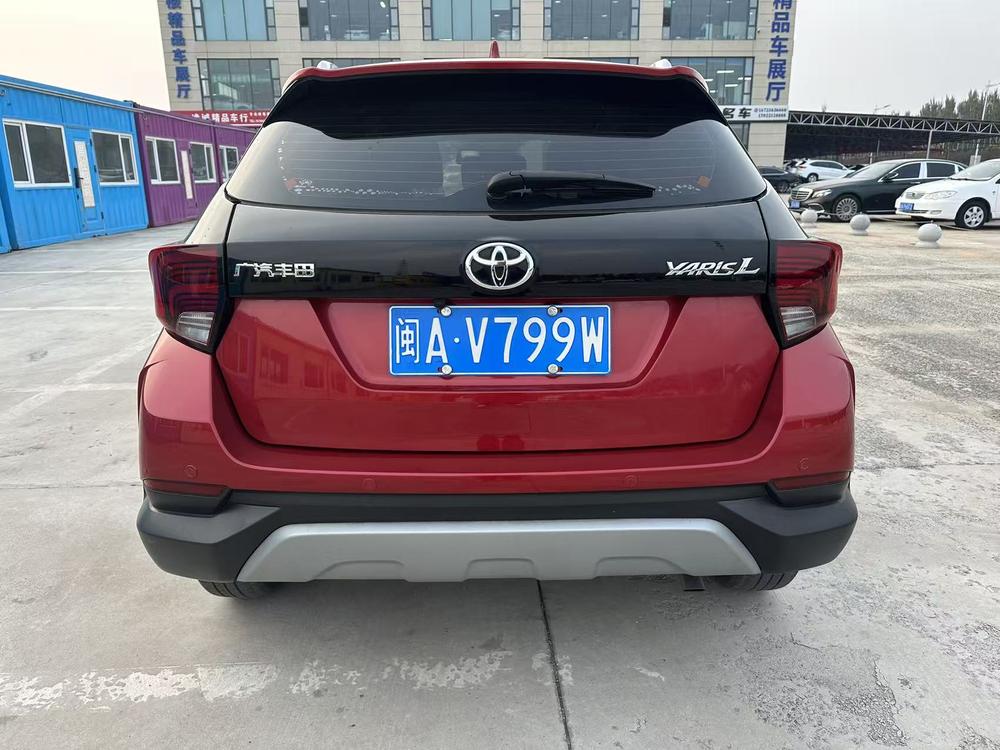 Toyota Yaris L