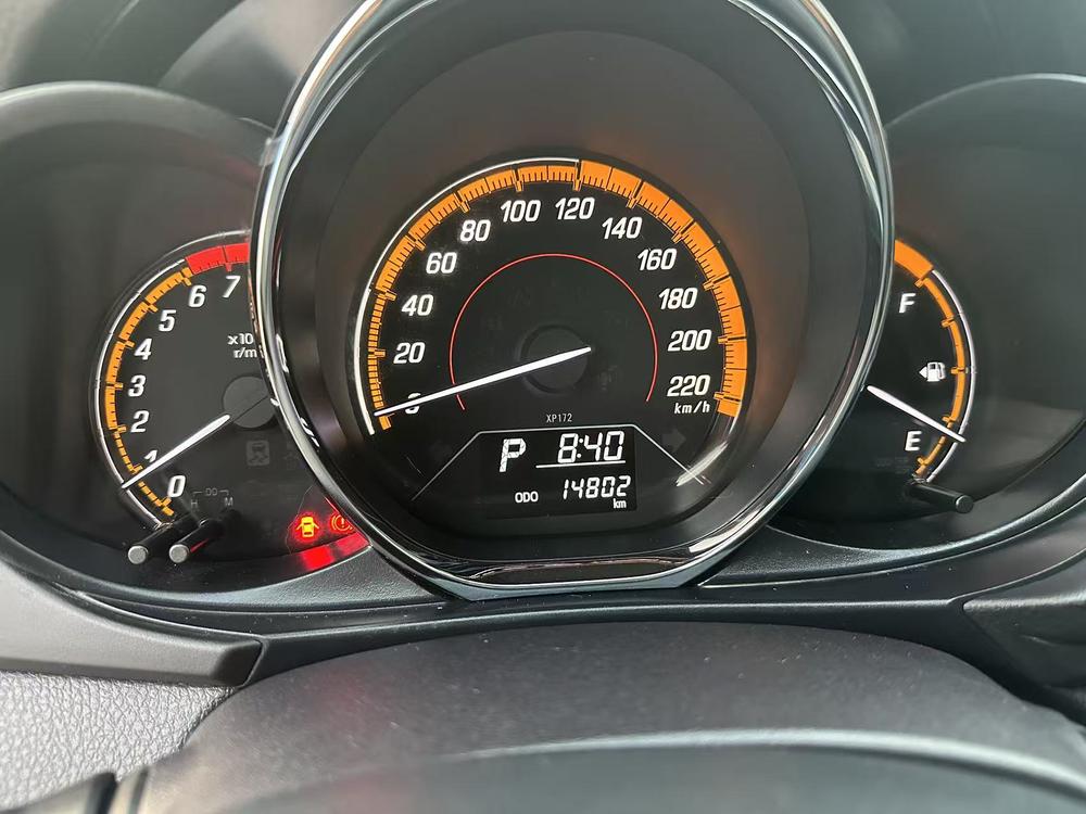 Toyota Yaris L