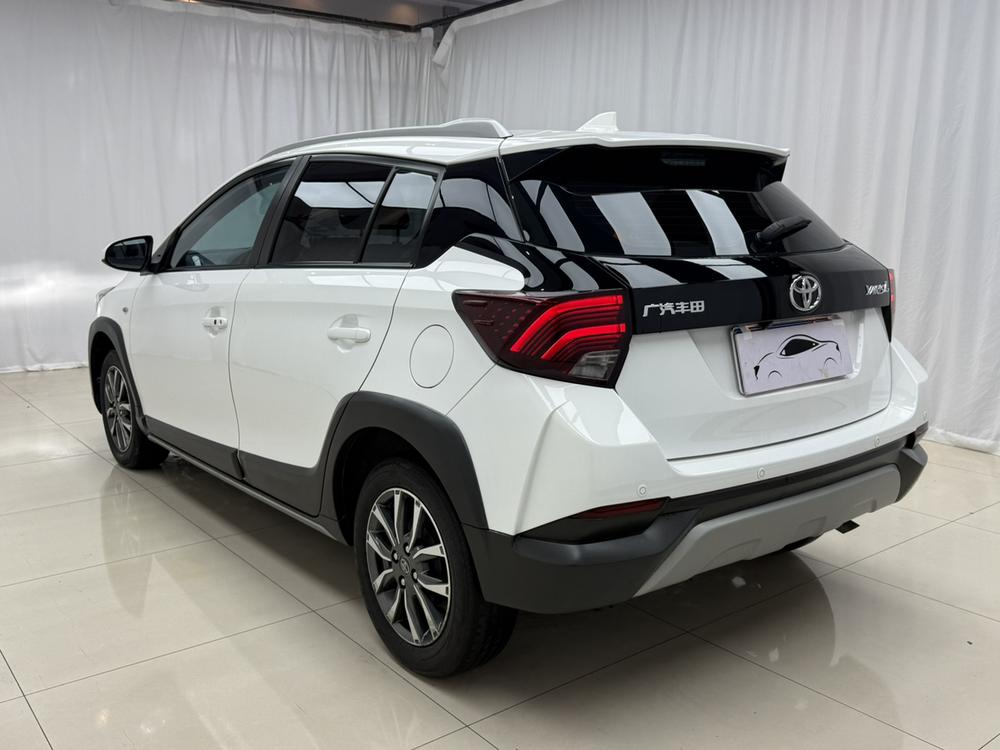 Toyota Yaris L