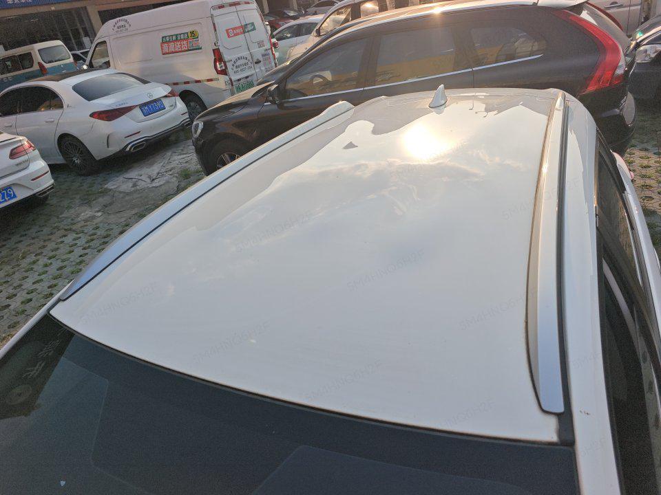 Toyota Yaris L