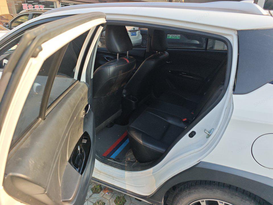 Toyota Yaris L