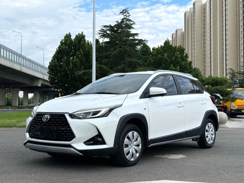 Toyota Yaris L