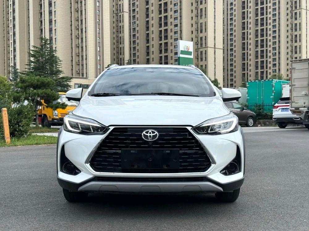 Toyota Yaris L