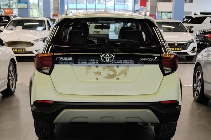 Toyota Yaris L