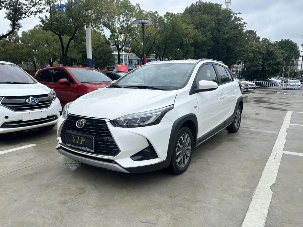 Toyota Yaris L