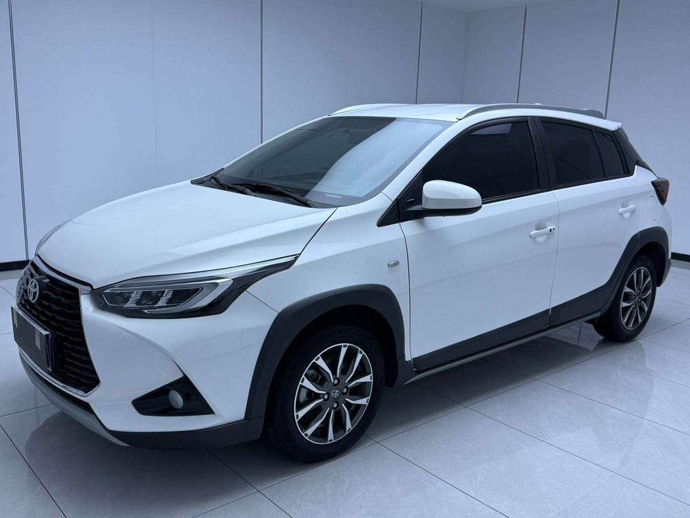 Toyota Yaris L