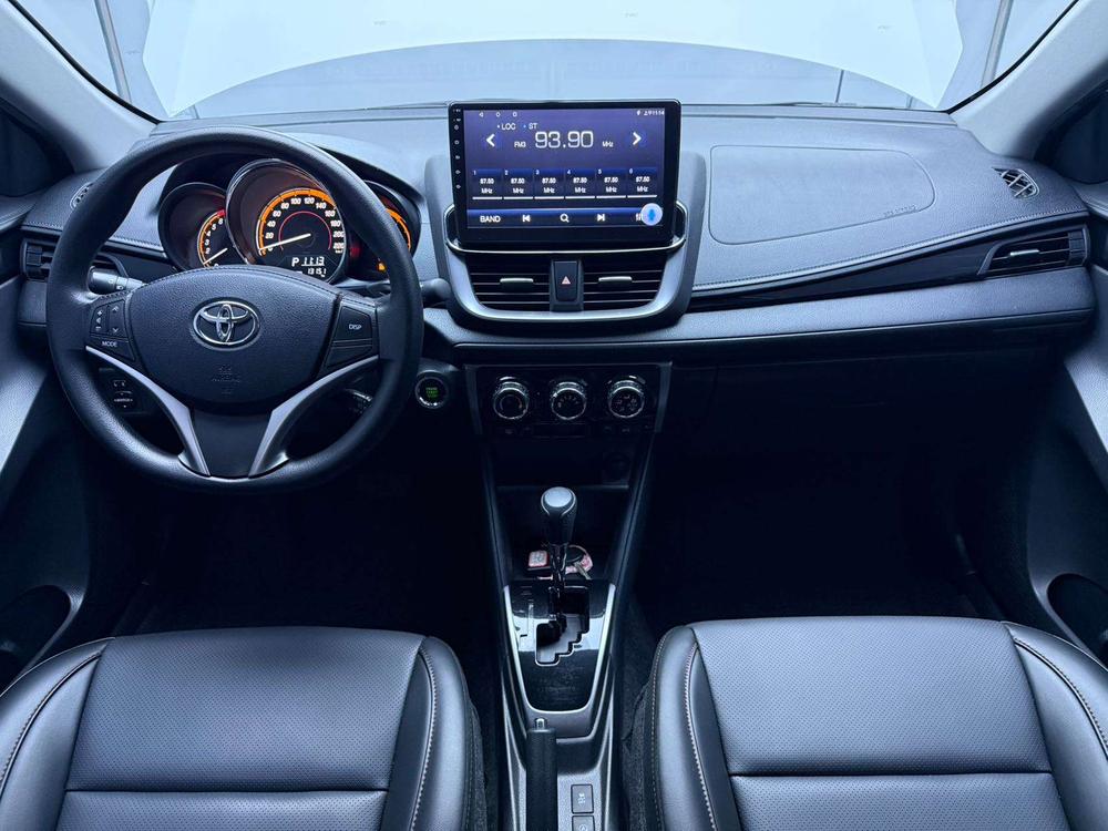 Toyota Yaris L