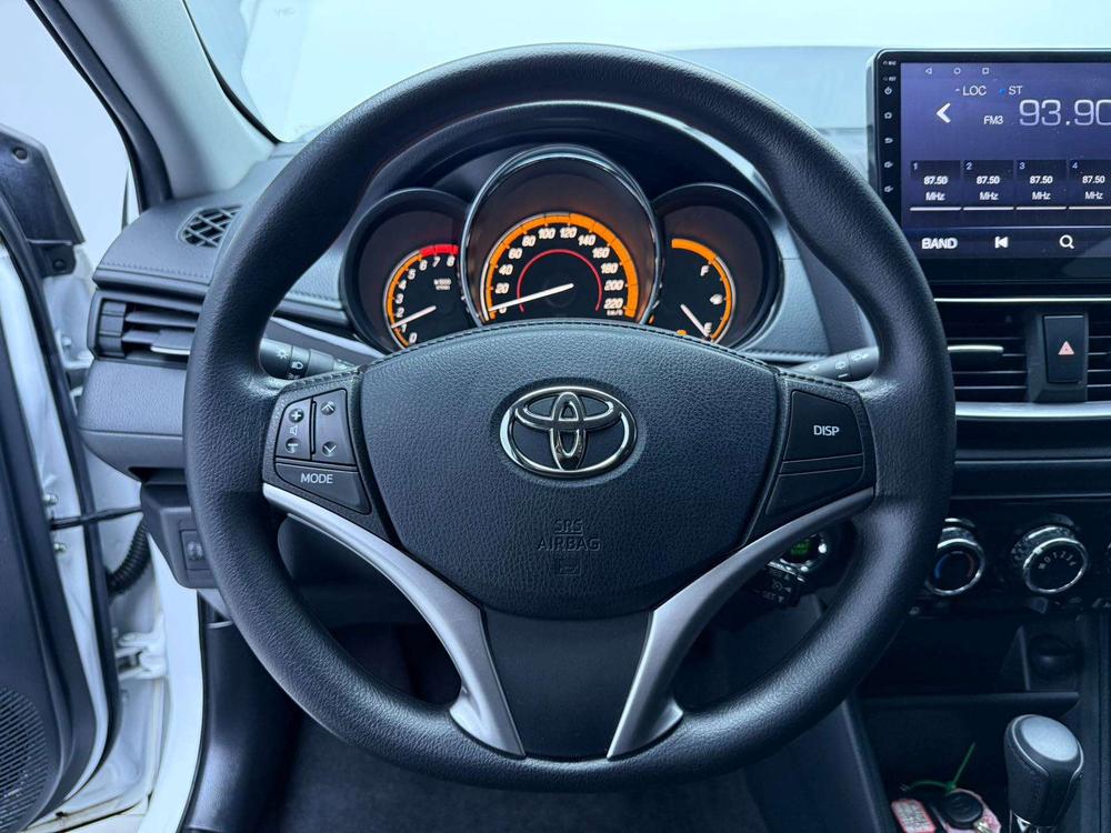 Toyota Yaris L
