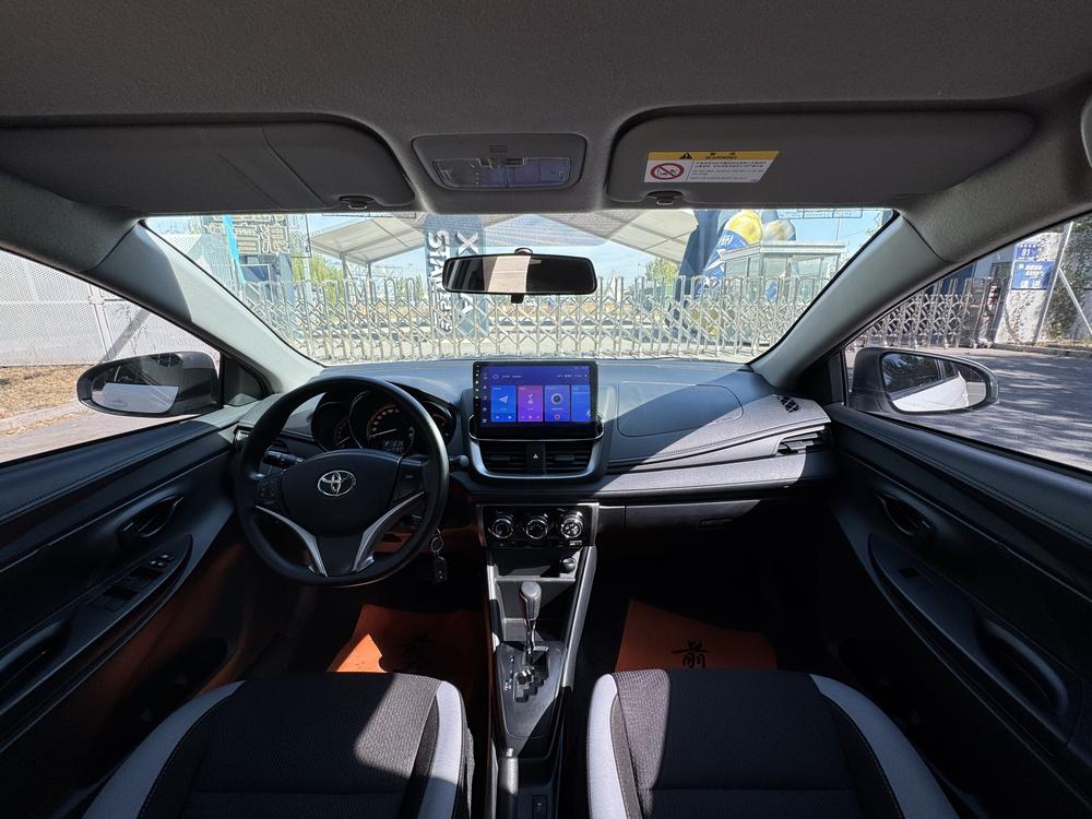 Toyota Yaris L