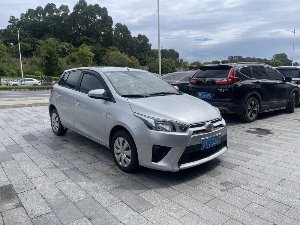 Toyota Yaris L
