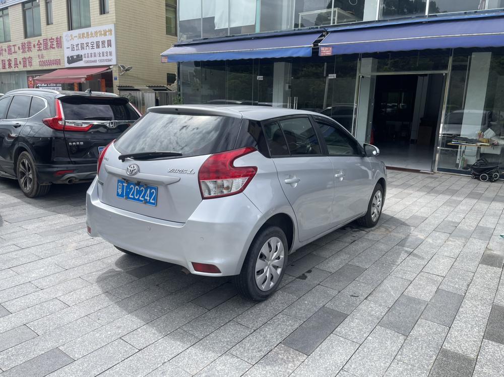 Toyota Yaris L