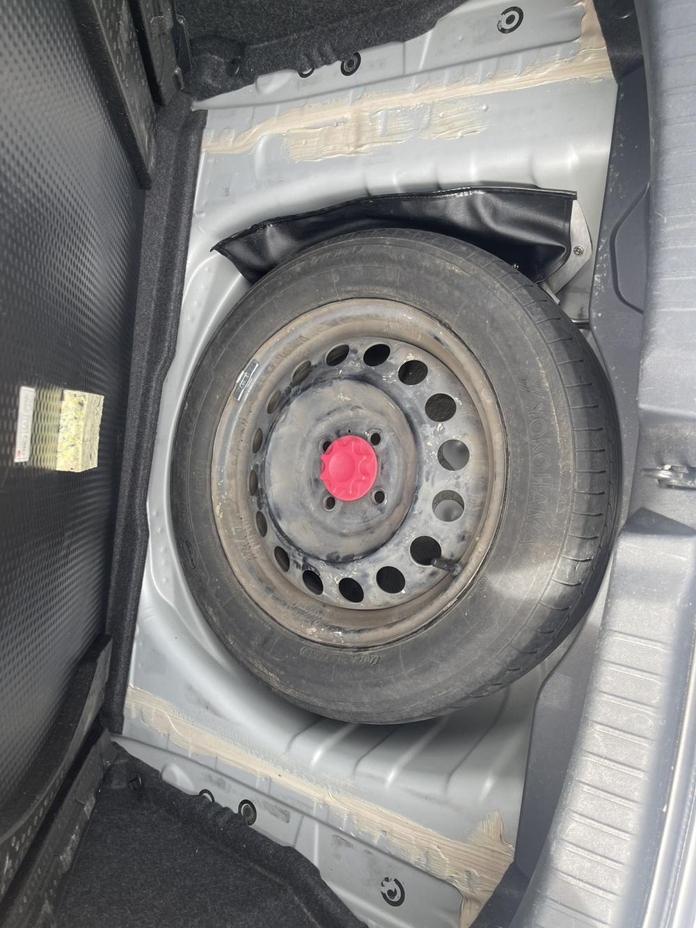 Toyota Yaris L