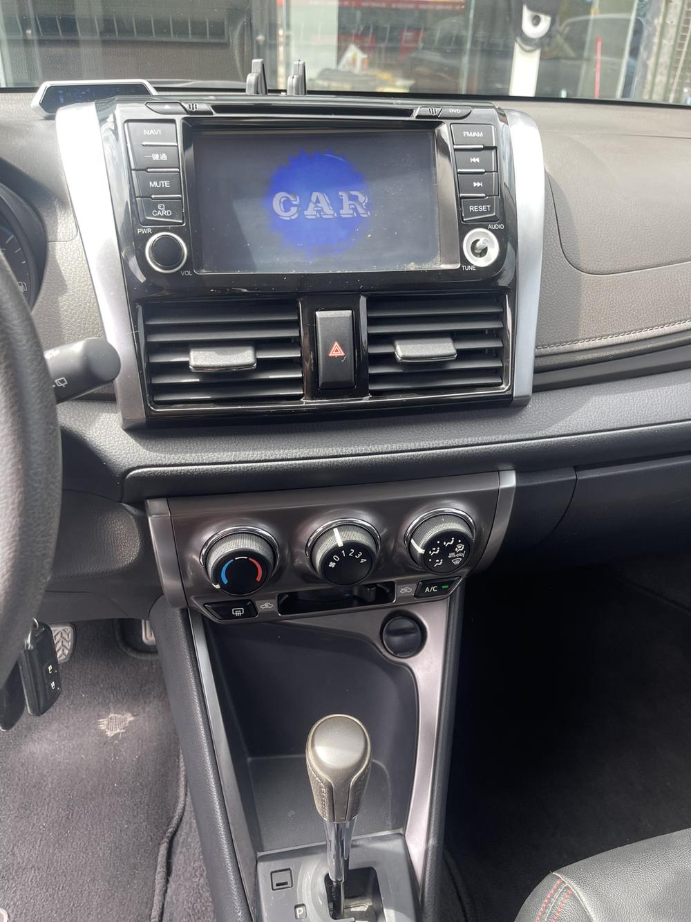 Toyota Yaris L