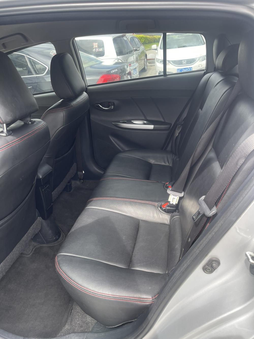 Toyota Yaris L