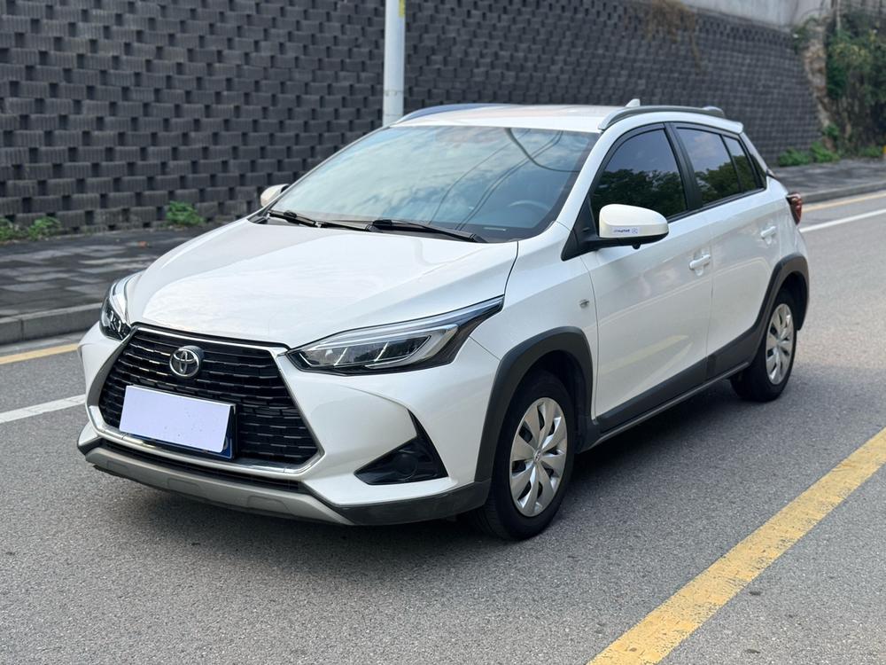 Toyota Yaris L